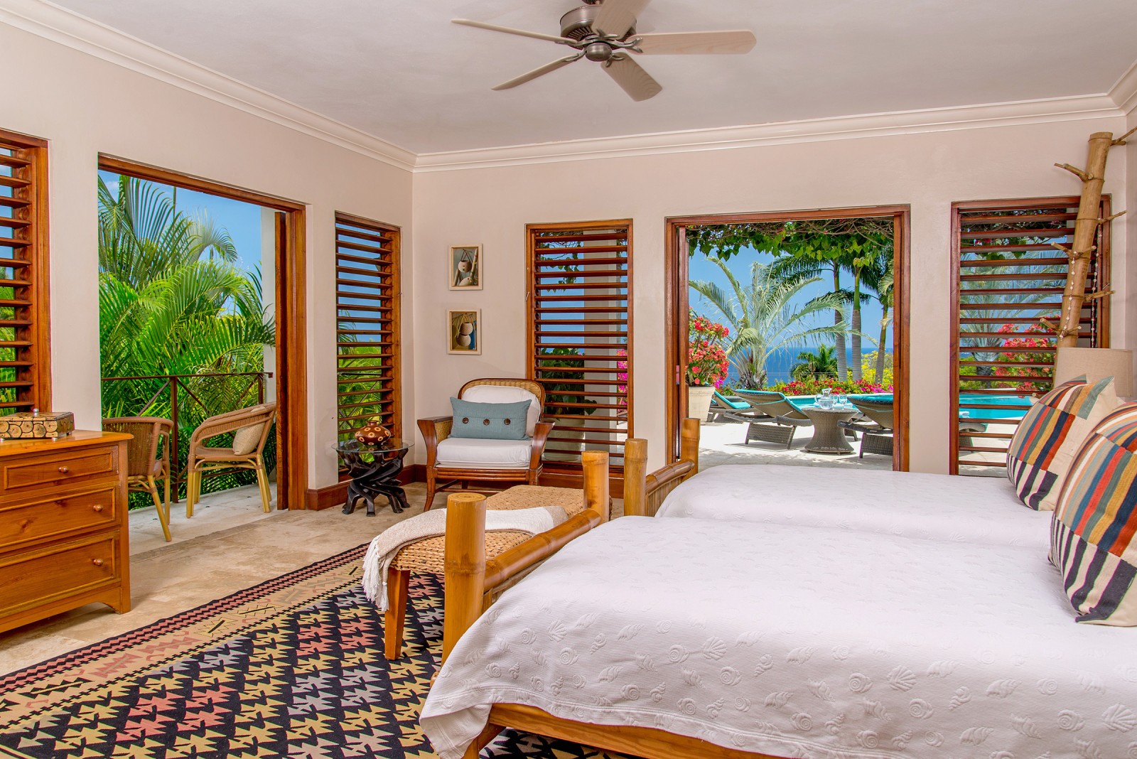Sugar Hill villa room with two beds