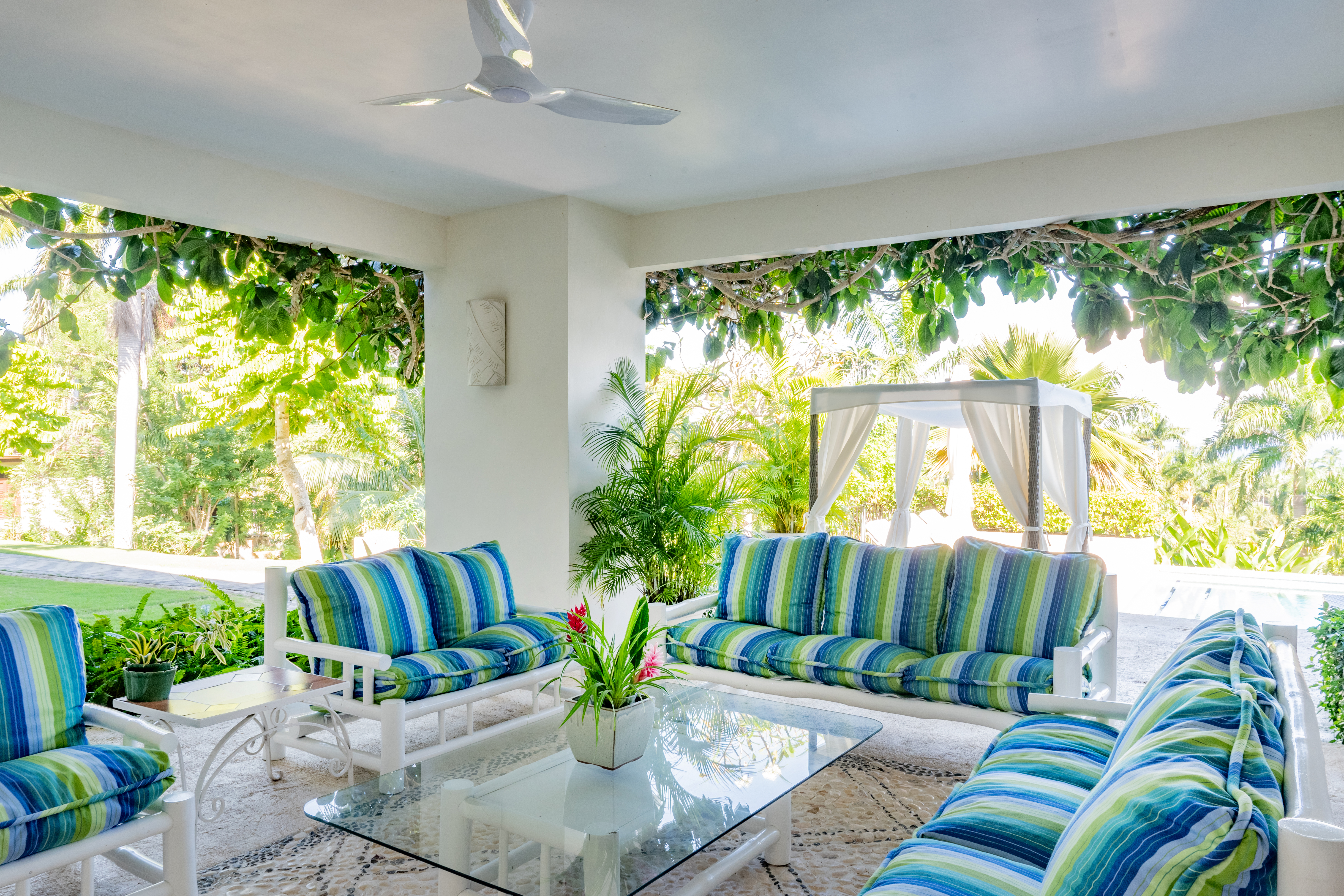 Hanover Windward Gardens sofas and glass table