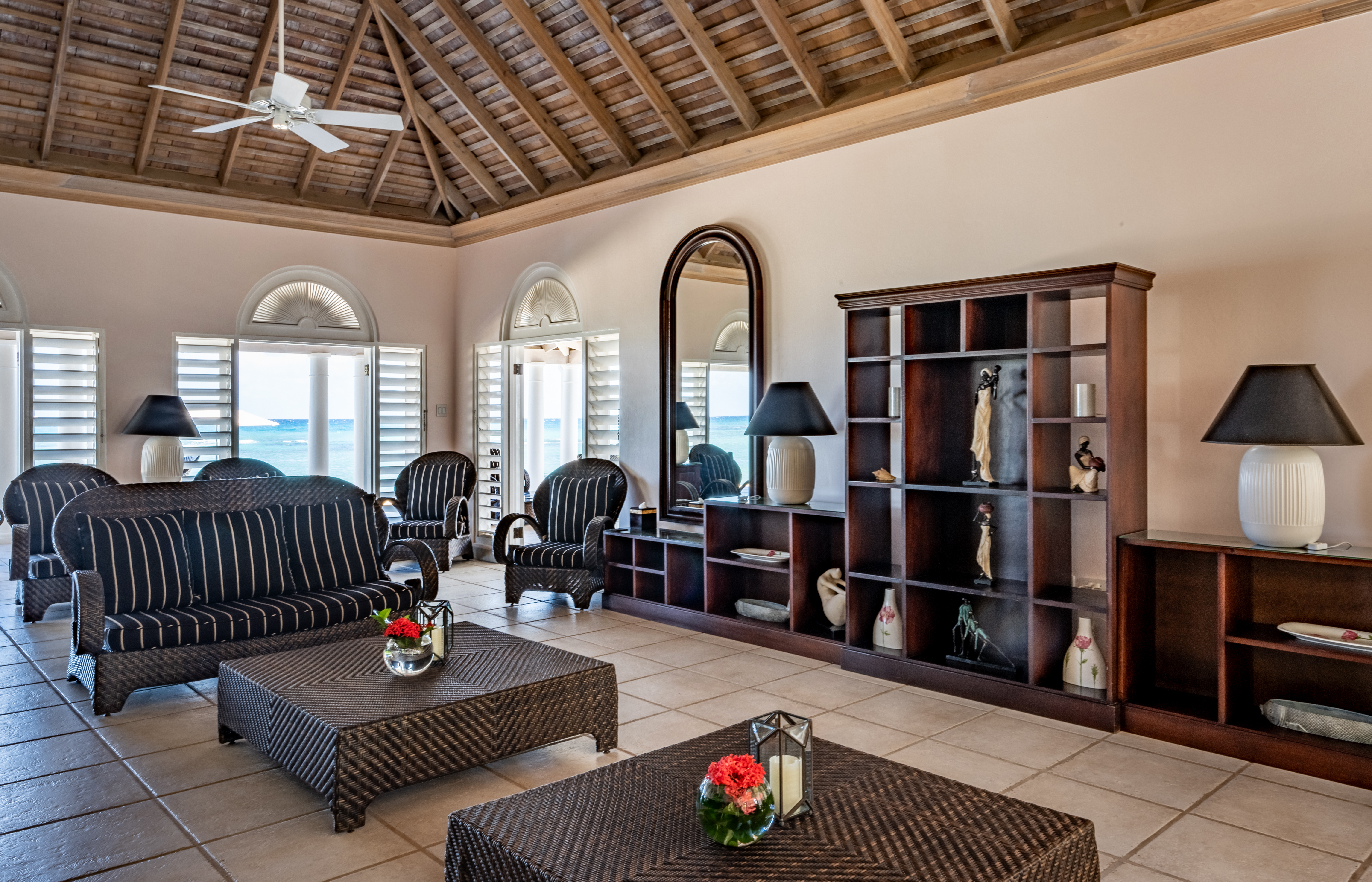 Phoenix villa grey seats and table