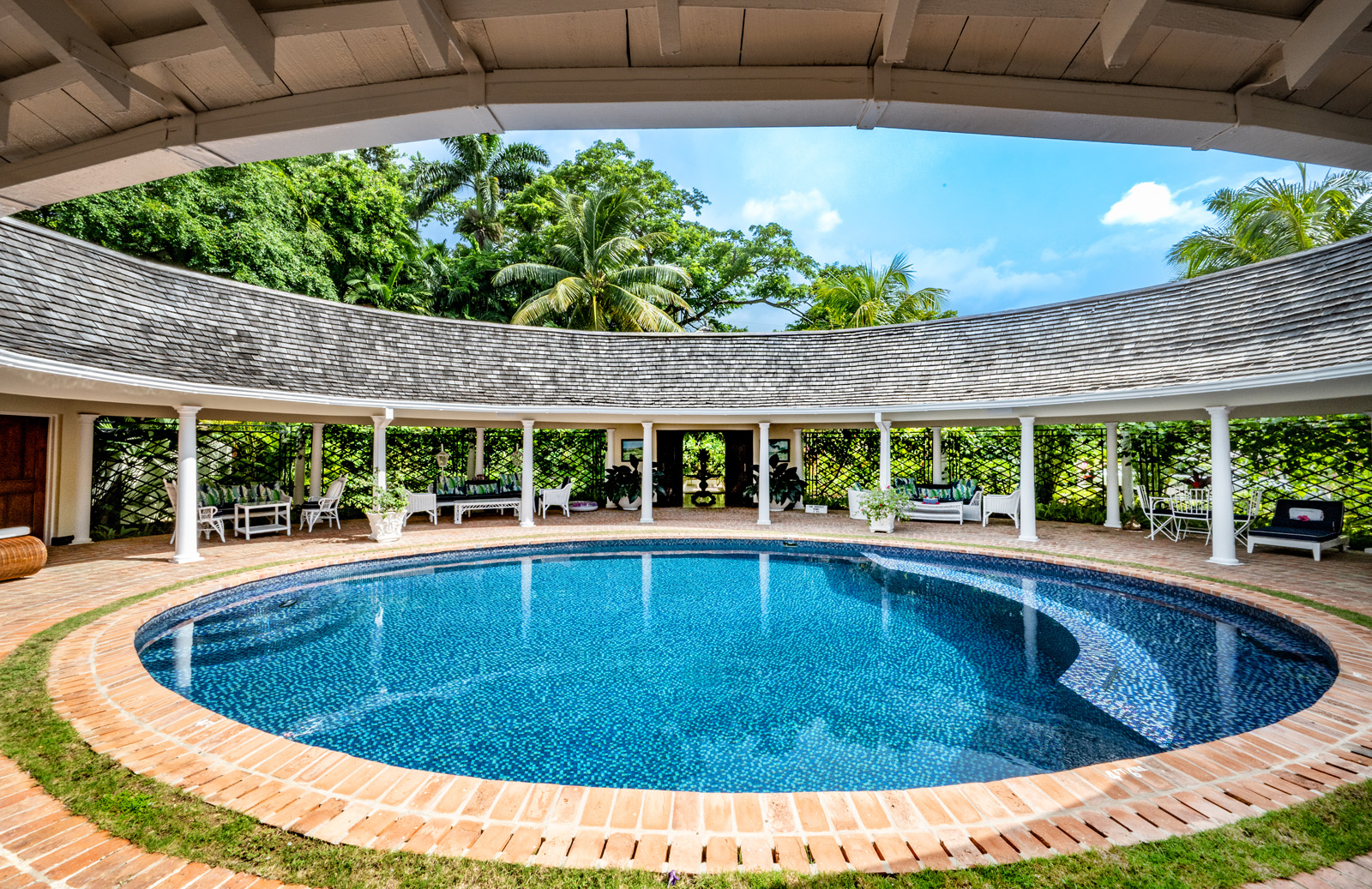 Casuarina villa pool area