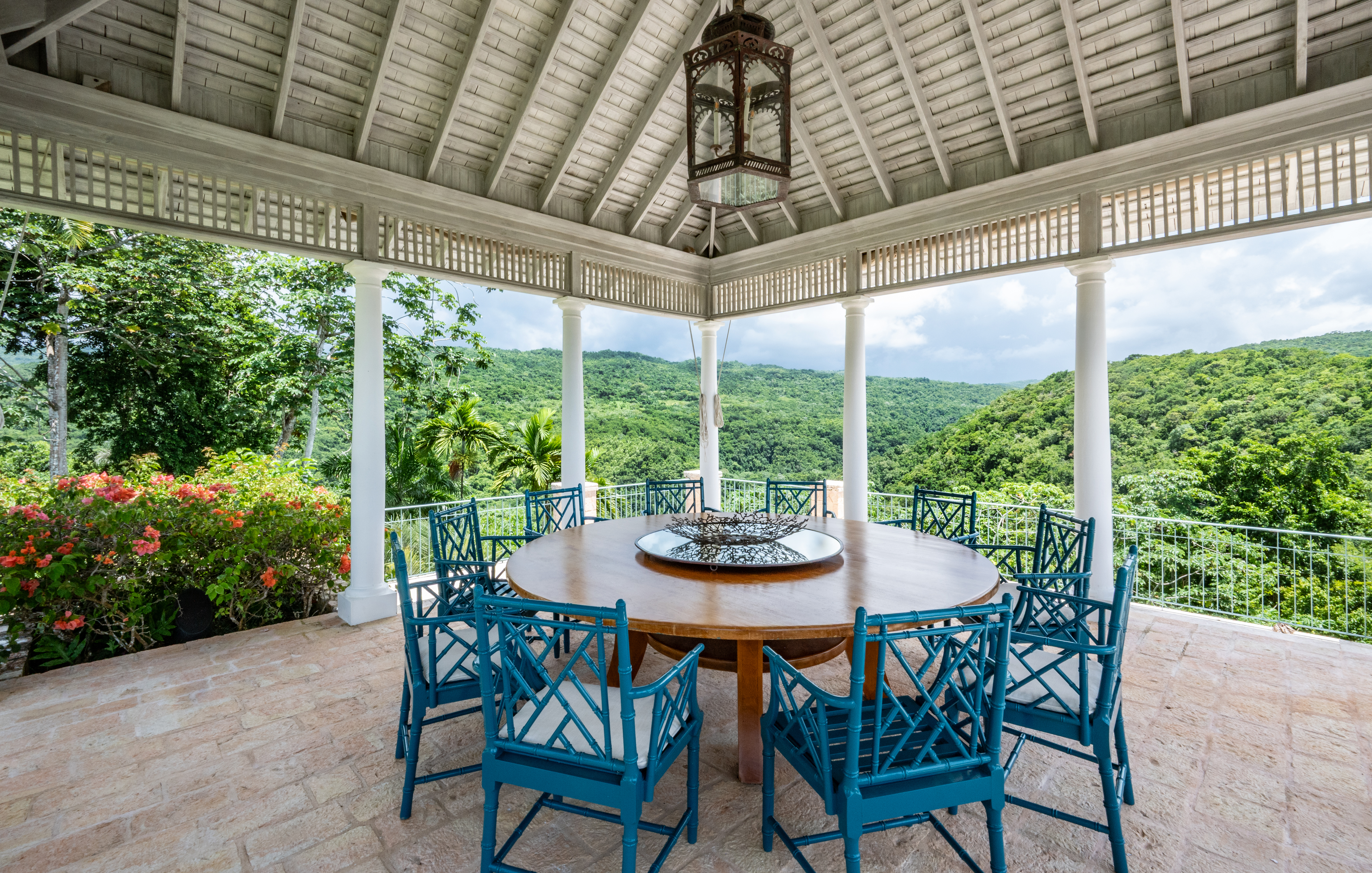 Point of View villa table and chairs overlooking the jungle